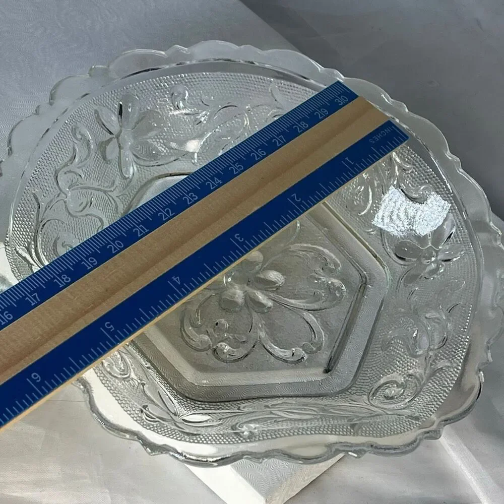 VTG Indiana Glass Tiara clear Sandwich glass hexagon daisy scroll bowl.